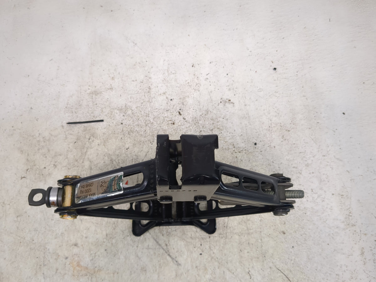 2006 Subaru Legacy Spare Scissor Car Jack Black 1513141 - Oemusedautoparts1.com