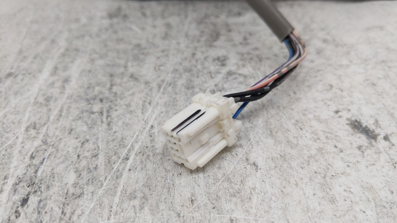 2006 Subaru Legacy Side Mirror Replacement Driver Left View Door Mirror P/N:74432-303 Fits OEM Used Auto Parts - Oemusedauto