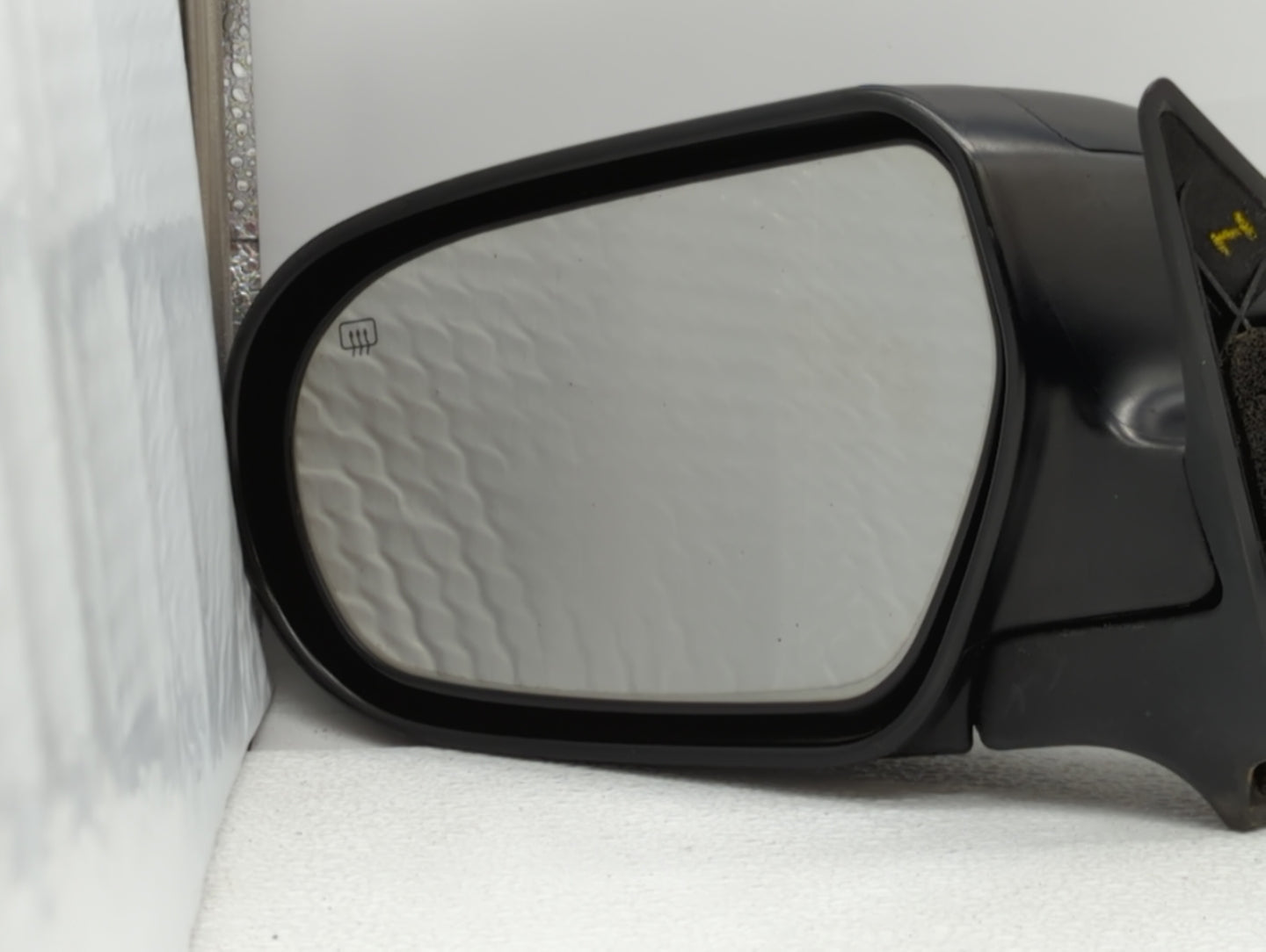 2005-2009 Subaru Legacy Driver Side View Mirror - Left Door Mirror OEM Used - Oemusedautoparts1.com