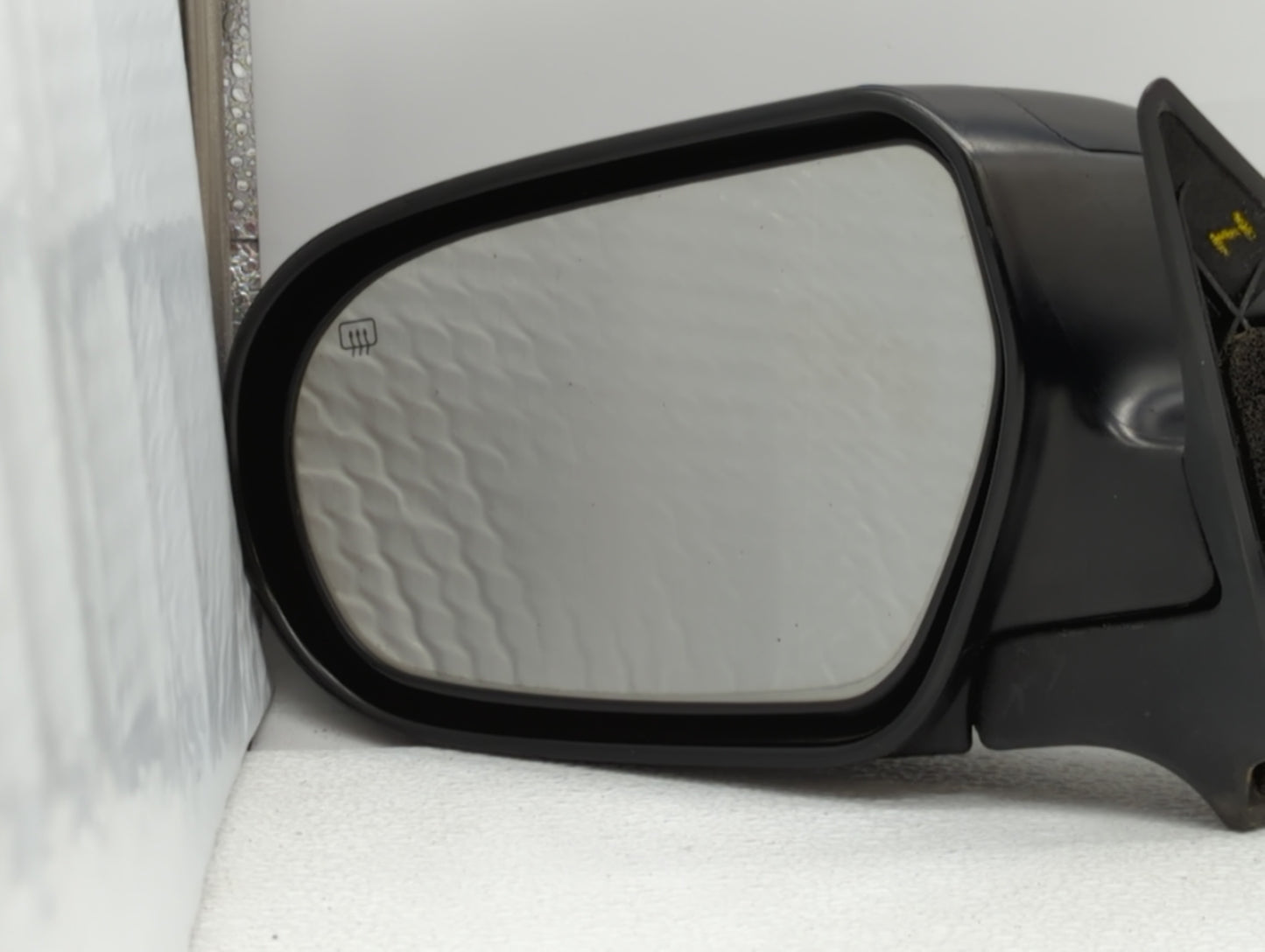 2005-2009 Subaru Legacy Driver Side View Mirror - Left Door Mirror OEM Used - Oemusedautoparts1.com