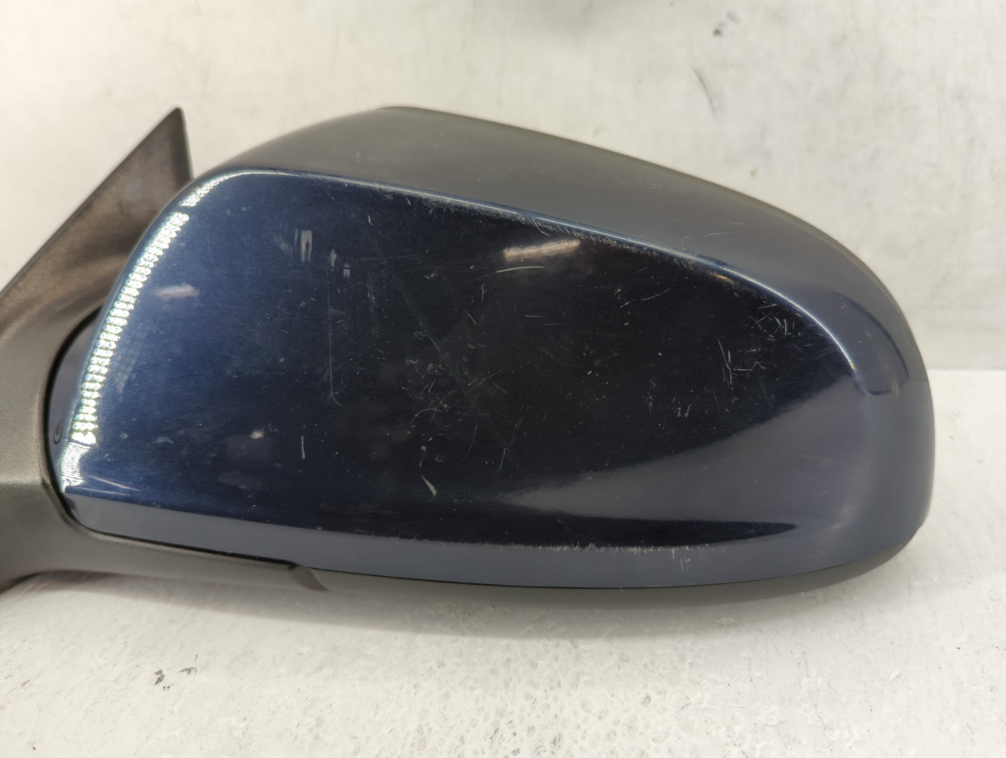 2005-2009 Subaru Legacy Driver Side View Mirror - Left Door Mirror OEM Used - Oemusedautoparts1.com