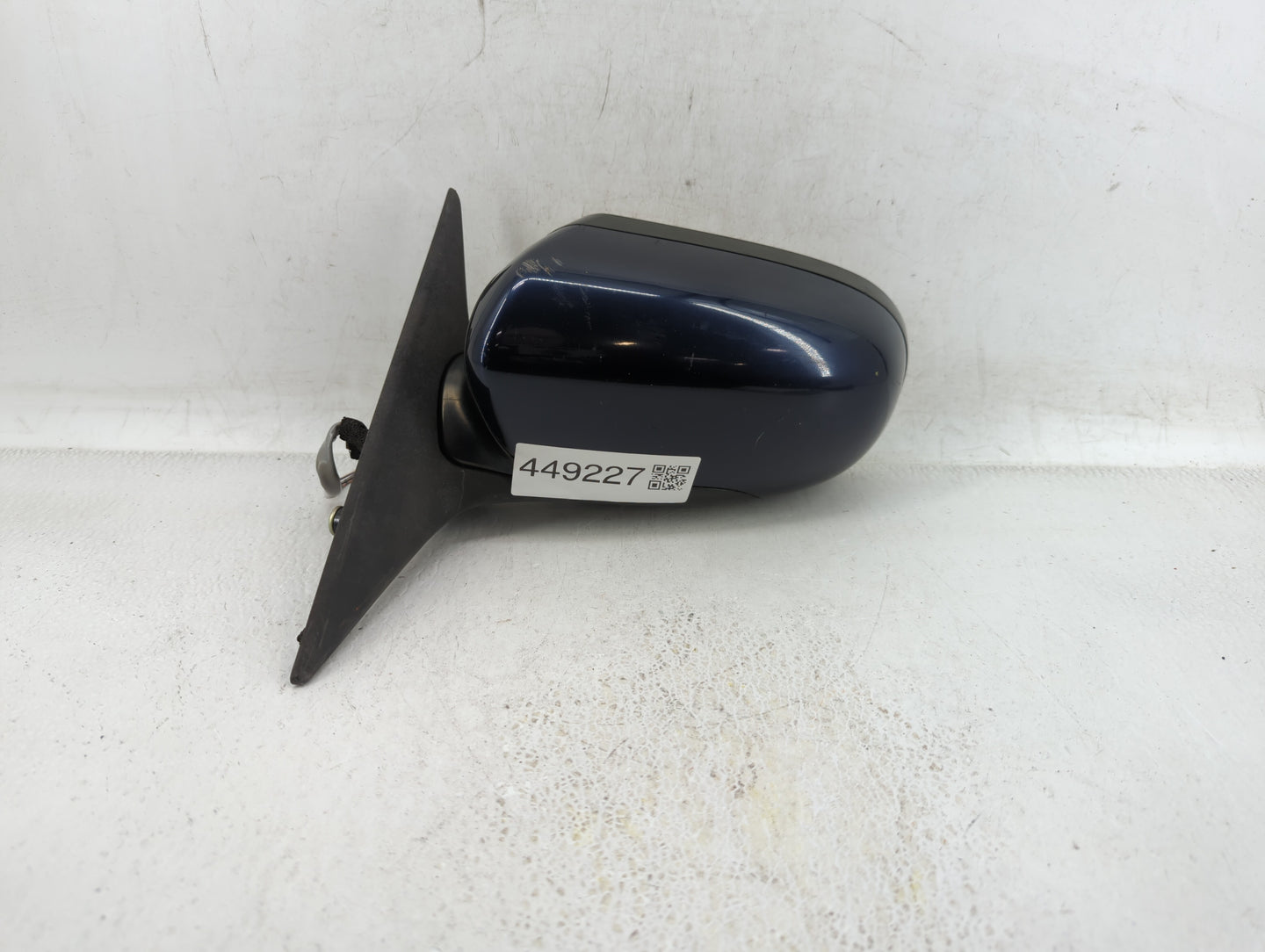 2005-2009 Subaru Legacy Driver Side View Mirror - Left Door Mirror OEM Used - Oemusedautoparts1.com