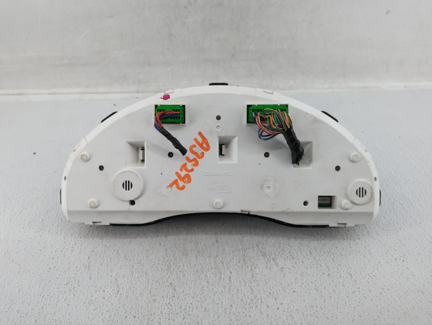 2006 Subaru Legacy Instrument Cluster Speedometer Gauges P/N:85014AG24A Fits OEM Used Auto Parts - Oemusedautoparts1.com