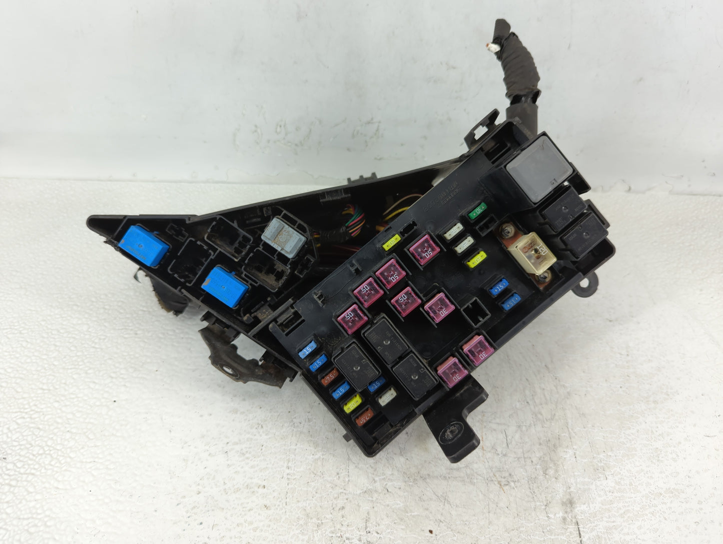 2006-2009 Subaru Legacy Fusebox Fuse Box Panel Relay Module P/N:505127 241AG00B 24, MB100200B Fits Fits 2006 2007 2008 2009 