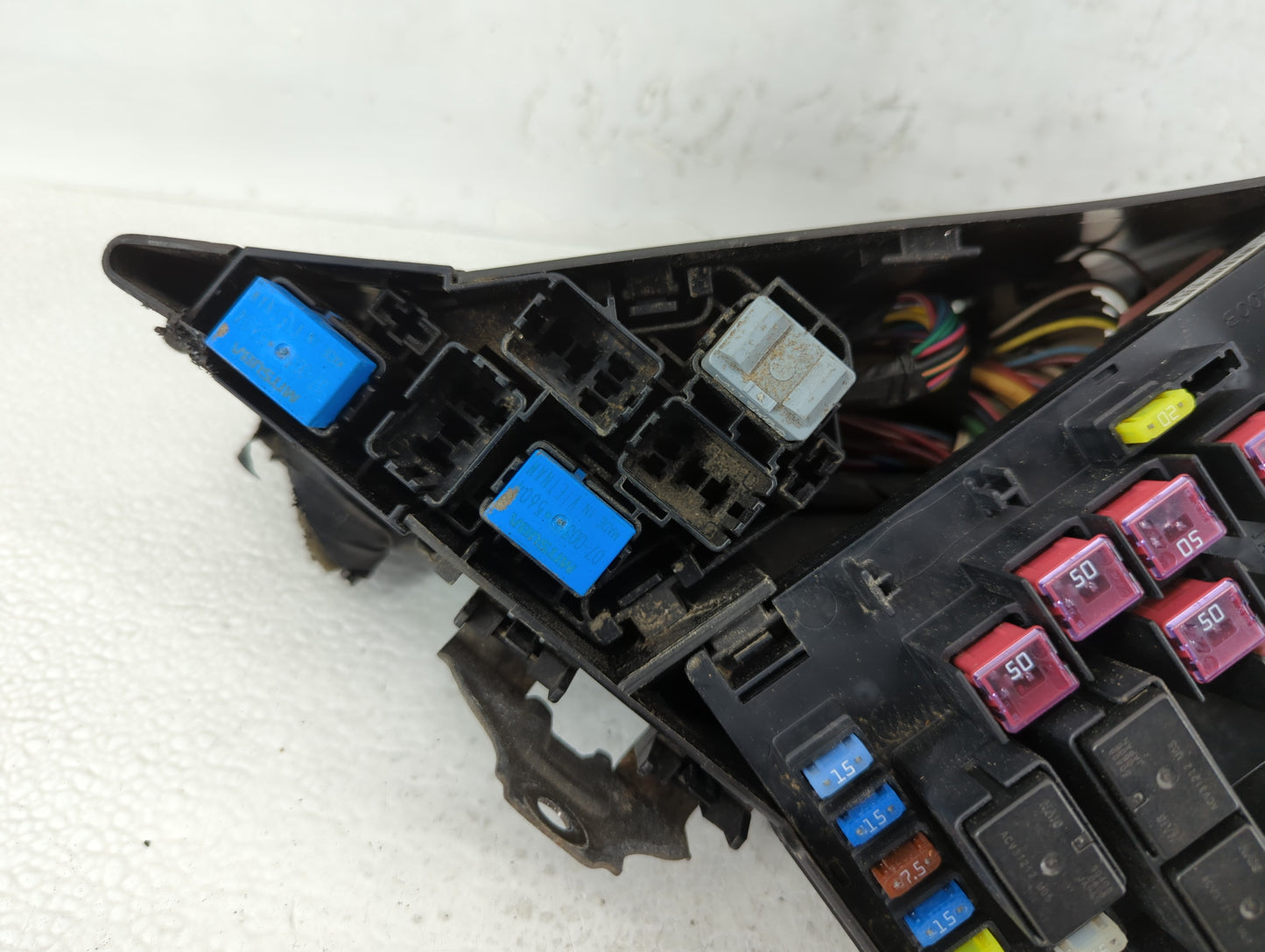 2006-2009 Subaru Legacy Fusebox Fuse Box Panel Relay Module P/N:505127 241AG00B 24, MB100200B Fits Fits 2006 2007 2008 2009 