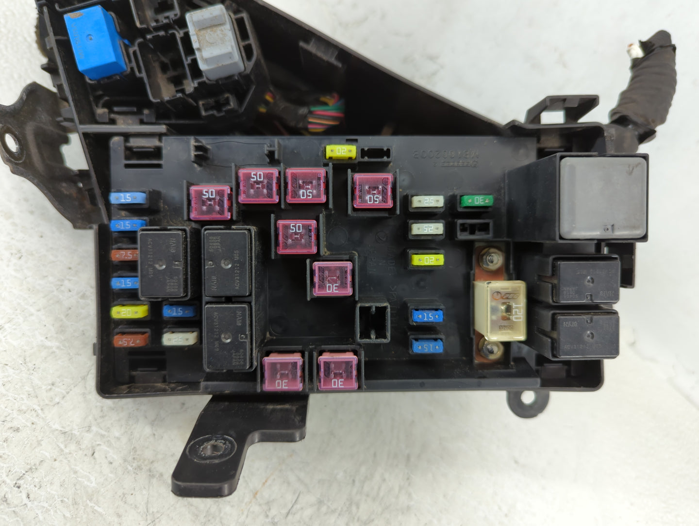 2006-2009 Subaru Legacy Fusebox Fuse Box Panel Relay Module P/N:505127 241AG00B 24, MB100200B Fits Fits 2006 2007 2008 2009 
