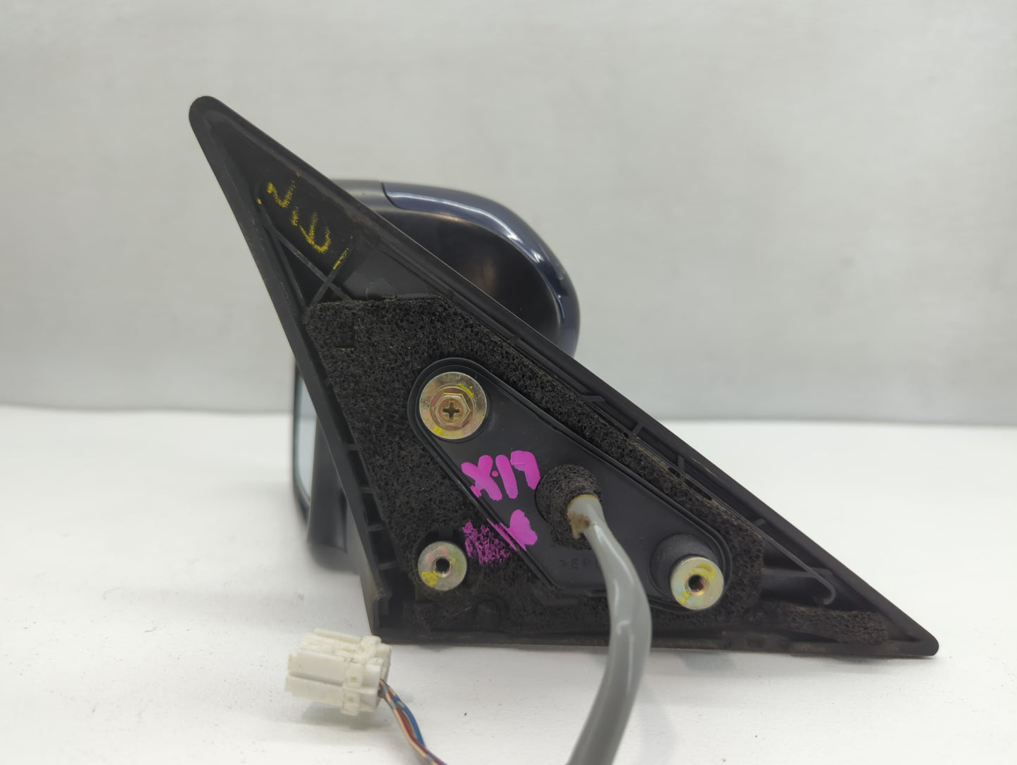 2005-2009 Subaru Legacy Driver Side View Mirror - Left Door Mirror OEM Used - Oemusedautoparts1.com