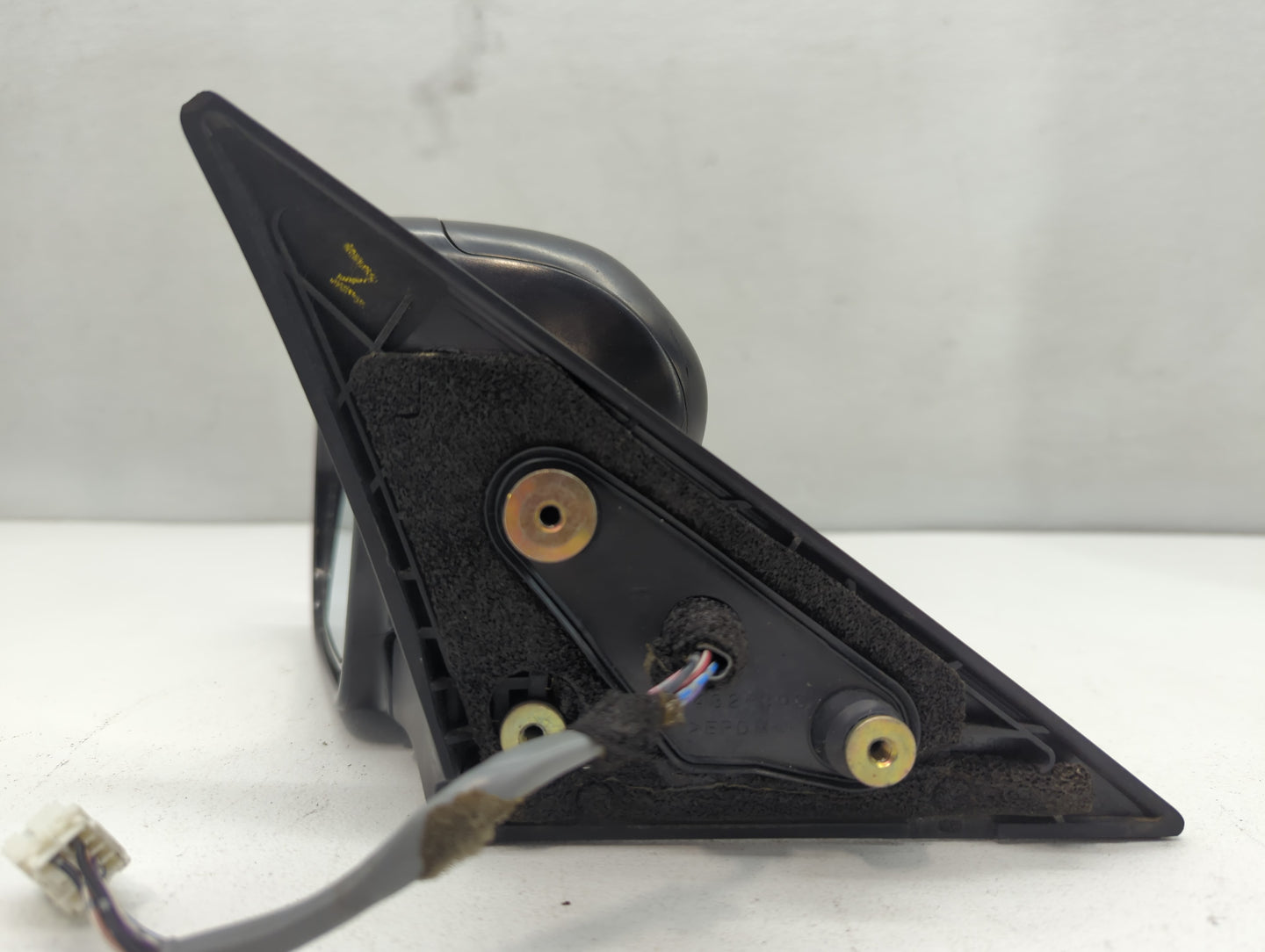 2005-2009 Subaru Legacy Driver Side View Mirror - Left Door Mirror OEM Used - Oemusedautoparts1.com