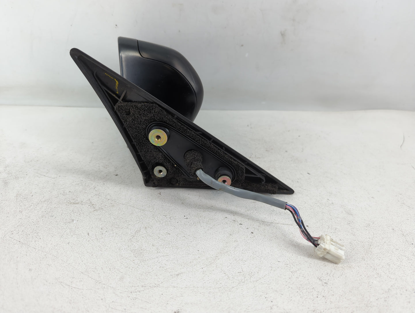 2005-2009 Subaru Legacy Driver Side View Mirror - Left Door Mirror OEM Used - Oemusedautoparts1.com