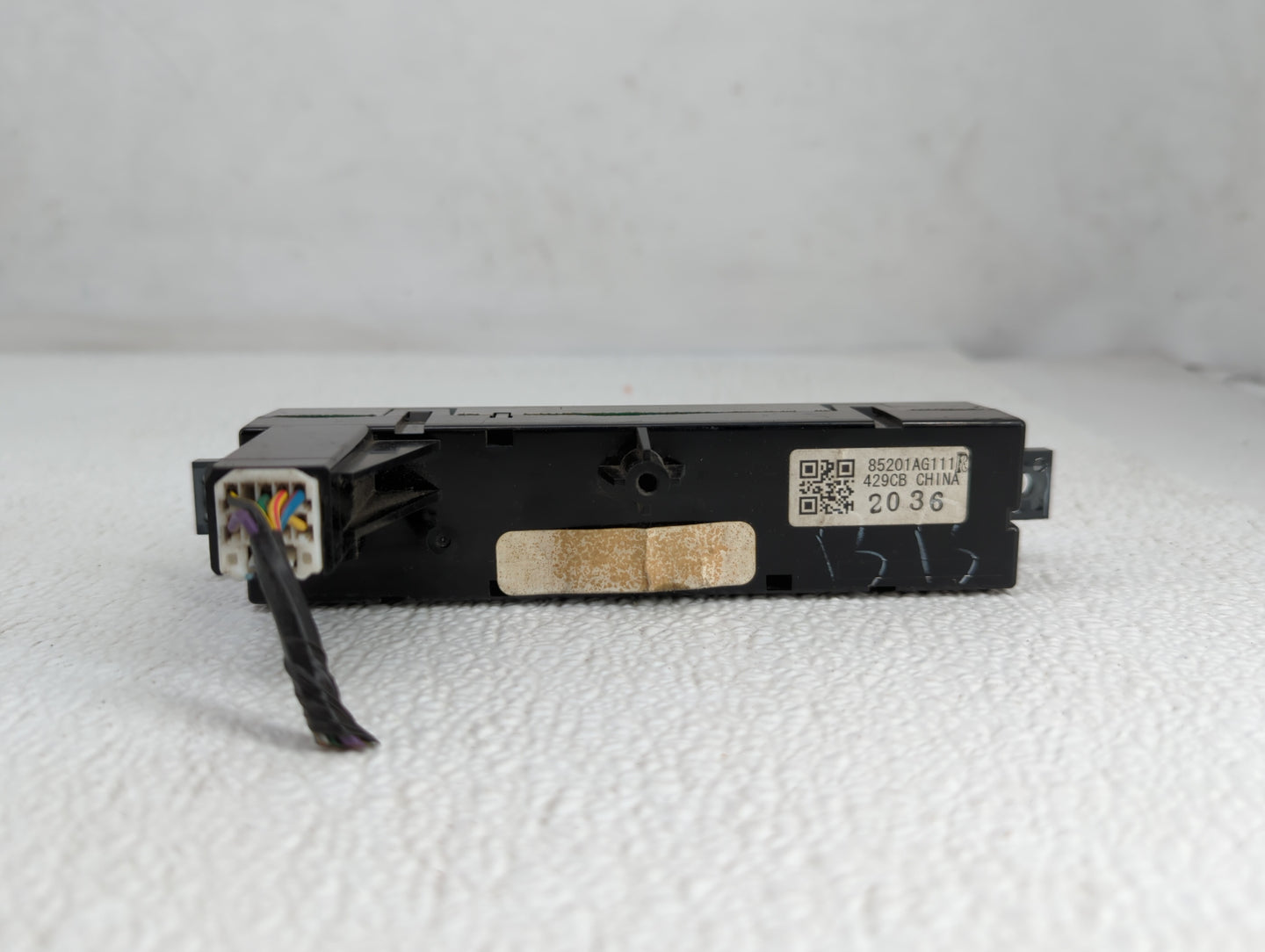 2006 Subaru Outback Center Vent Cubby Clock Display - Oemusedautoparts1.com