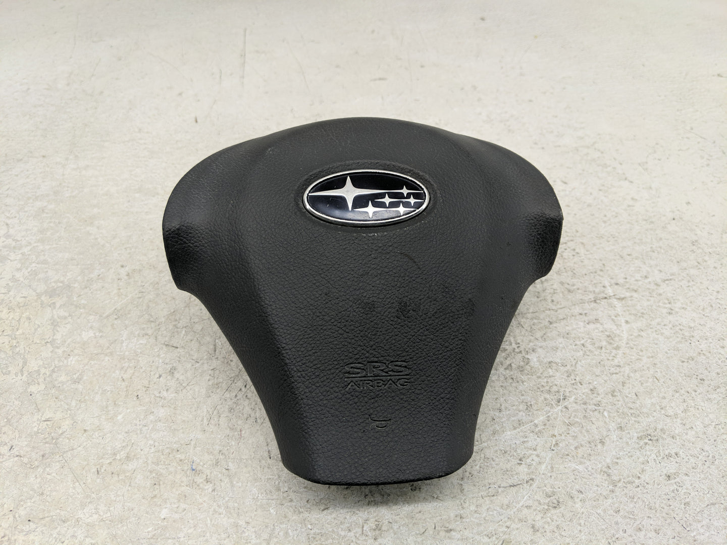 2006 Subaru Tribeca Air Bag Driver Left Steering Wheel Mounted P/N:98211XA03AMW Fits OEM Used Auto Parts - Oemusedautoparts1