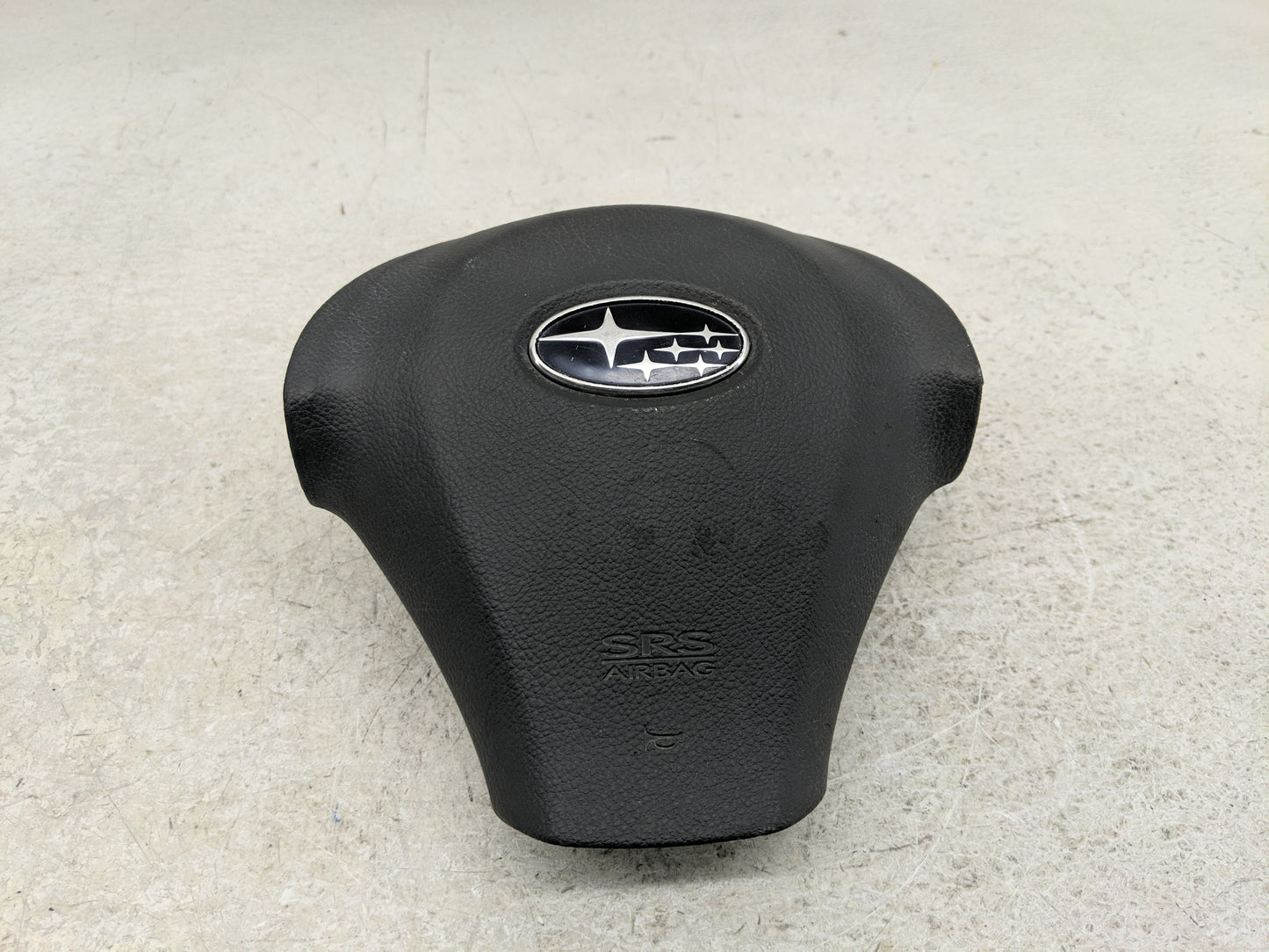 2006 Subaru Tribeca Air Bag Driver Left Steering Wheel Mounted P/N:98211XA03AMW Fits OEM Used Auto Parts - Oemusedautoparts1
