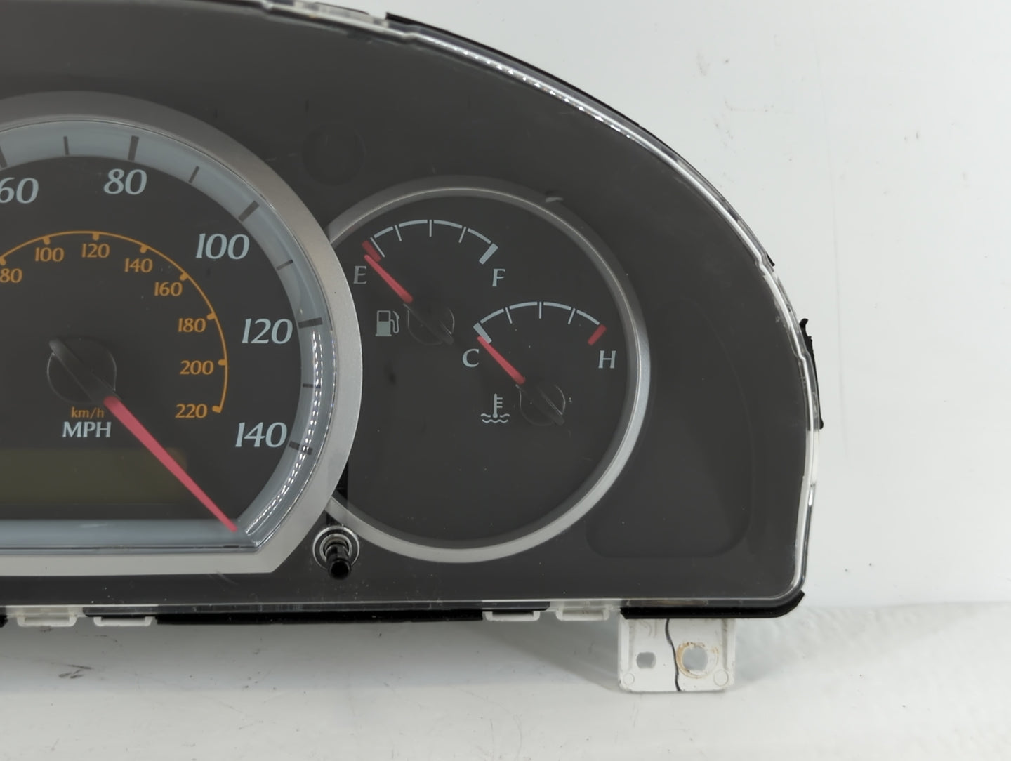 2004-2006 Suzuki Forenza Instrument Cluster Speedometer Gauges P/N:96430961 Fits Fits 2004 2005 2006 OEM Used Auto Parts - O