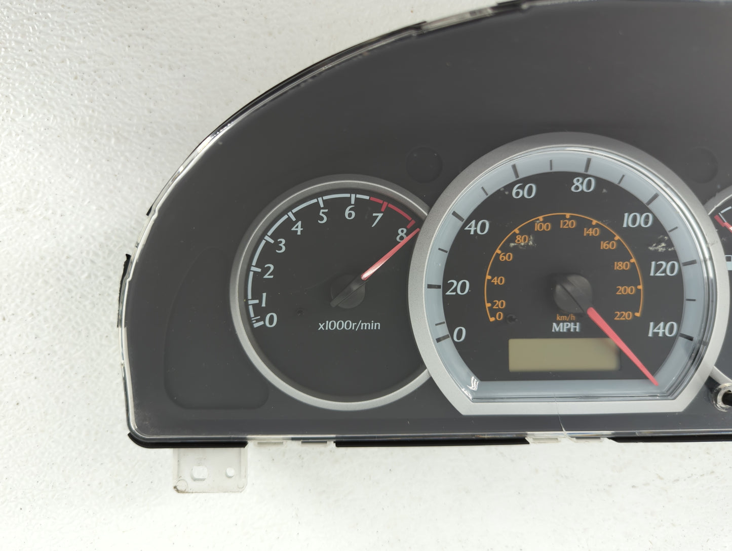2004-2006 Suzuki Forenza Instrument Cluster Speedometer Gauges P/N:96430961 Fits Fits 2004 2005 2006 OEM Used Auto Parts - O