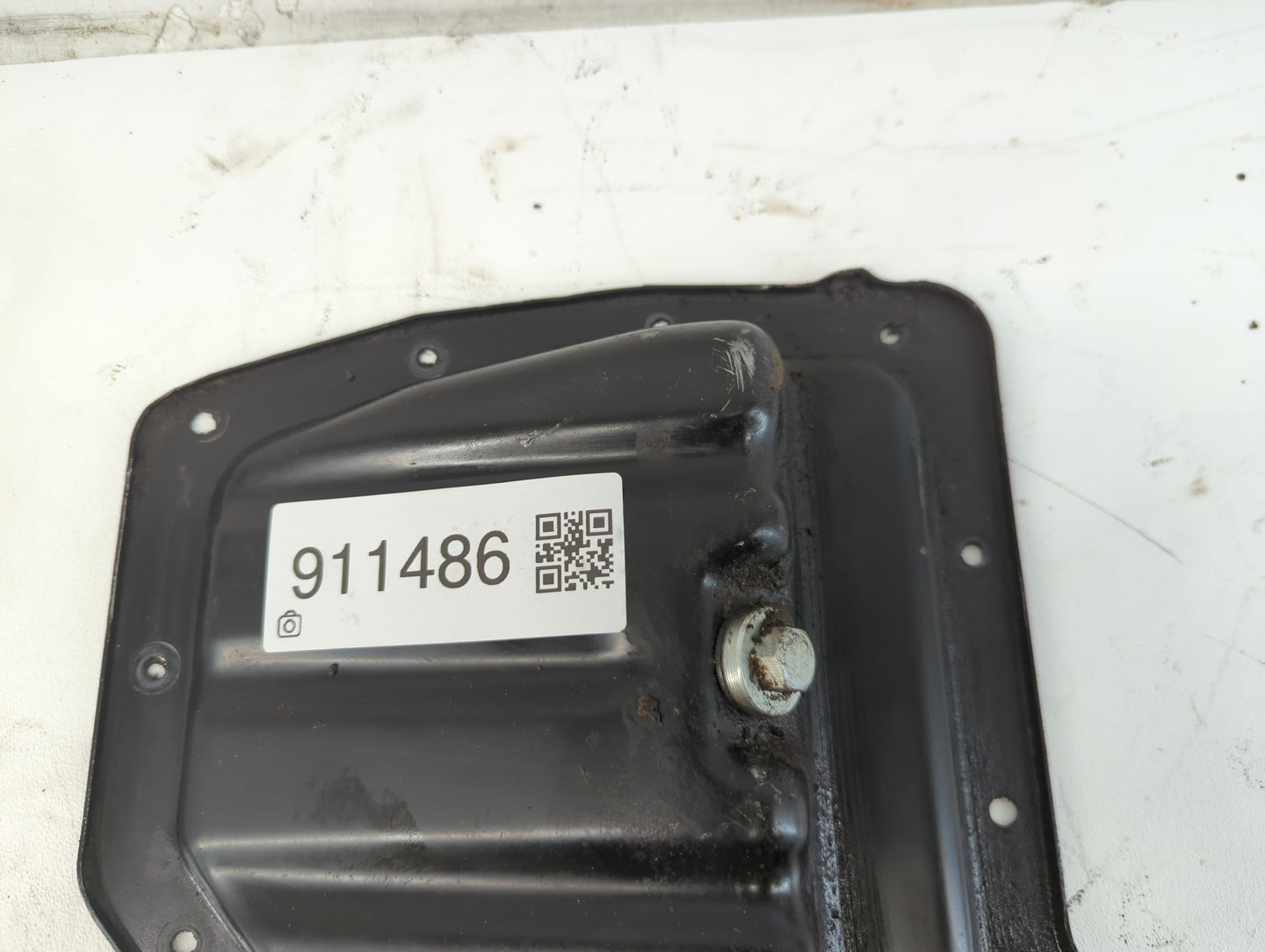 2004-2008 Suzuki Forenza Engine Oil Pan Fits Fits 2004 2005 2006 2007 2008 OEM Used Auto Parts - Oemusedautoparts1.com