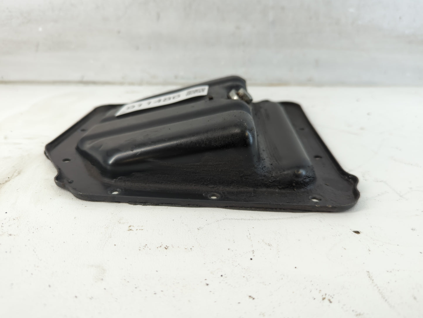 2004-2008 Suzuki Forenza Engine Oil Pan Fits Fits 2004 2005 2006 2007 2008 OEM Used Auto Parts - Oemusedautoparts1.com