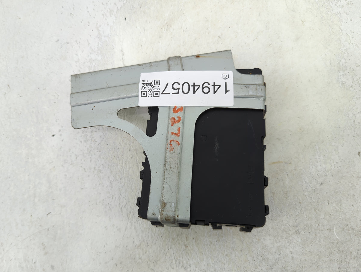 2006-2008 Suzuki Grand Vitara Body Control Module Bcm 36770-64jd1 - Oemusedautoparts1.com