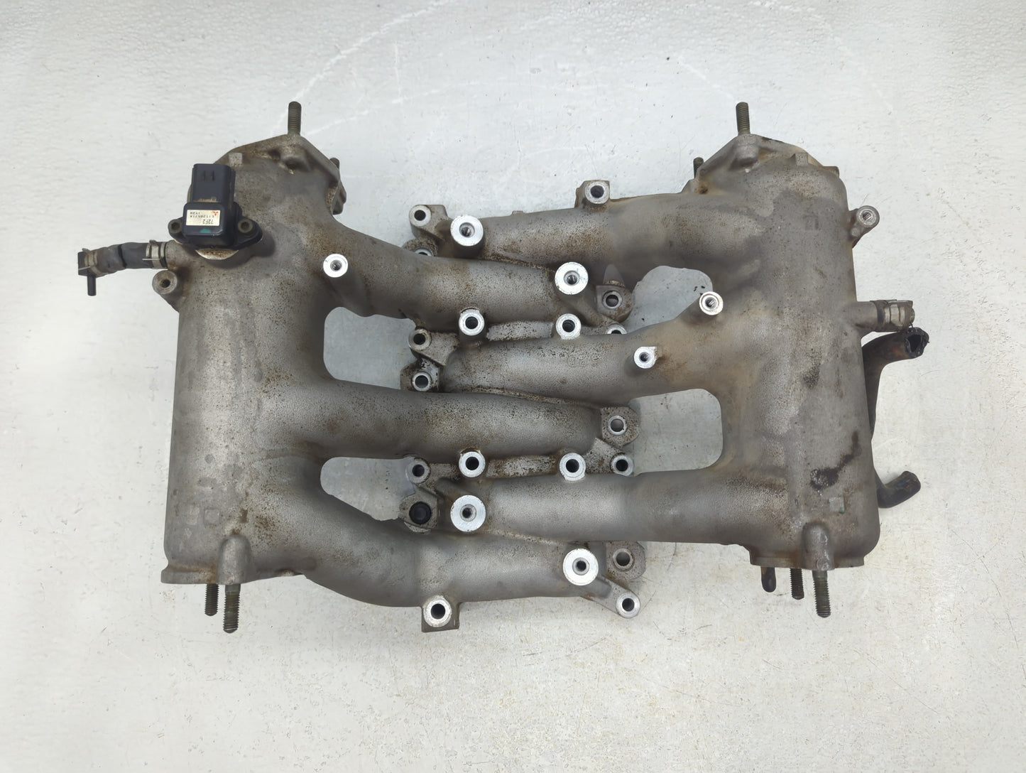 2006-2008 Suzuki Grand Vitara Air Intake Manifold P/N:E1T26571A Fits Fits 2006 2007 2008 OEM Used Auto Parts - Oemusedautopa