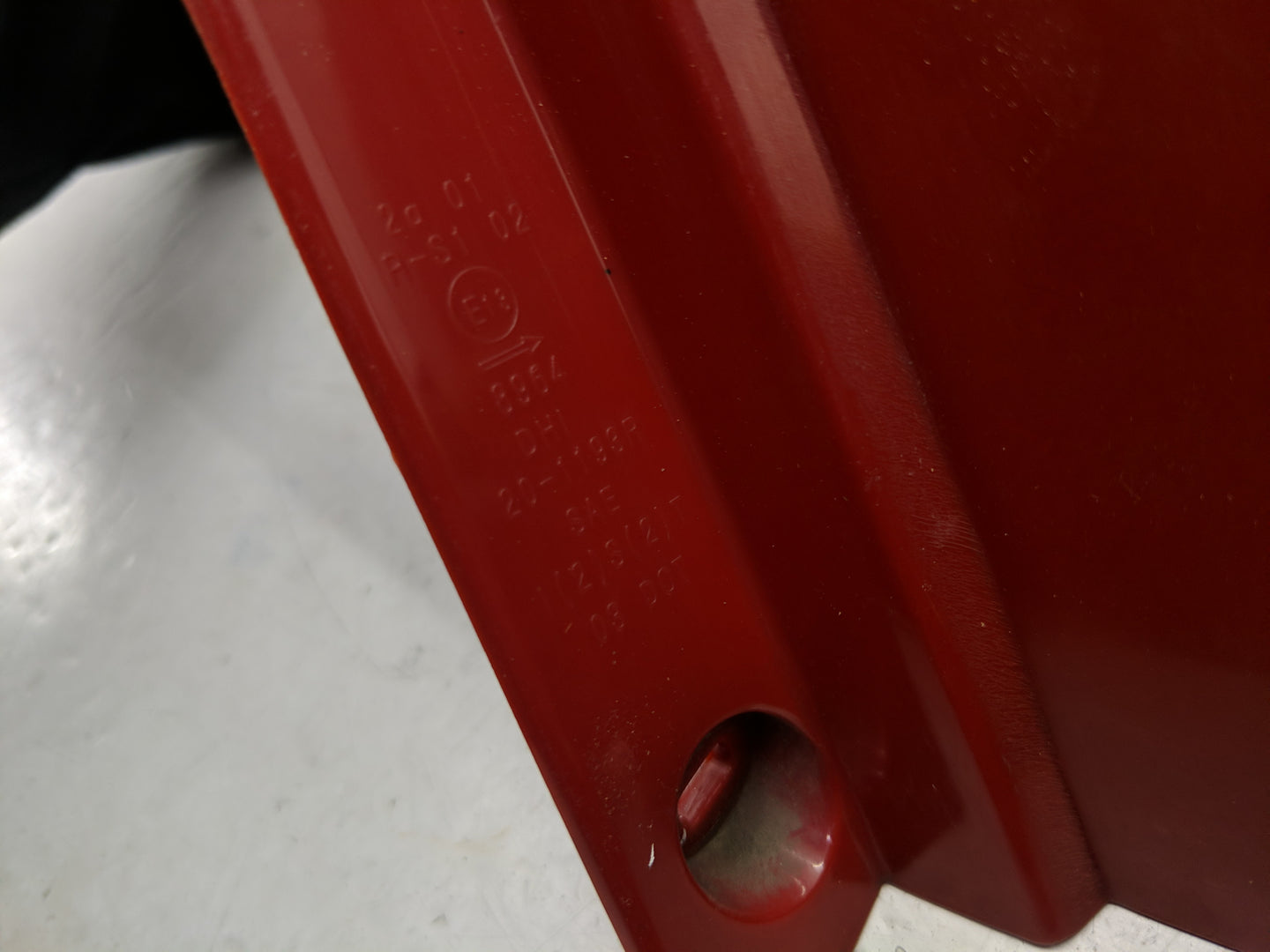 2005-2008 Suzuki Reno Tail Light Assembly Passenger Right OEM P/N:178957 Fits Fits 2005 2006 2007 2008 OEM Used Auto Parts -