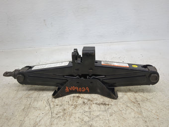 compare product 2006 Suzuki Reno Spare Scissor Car Jack