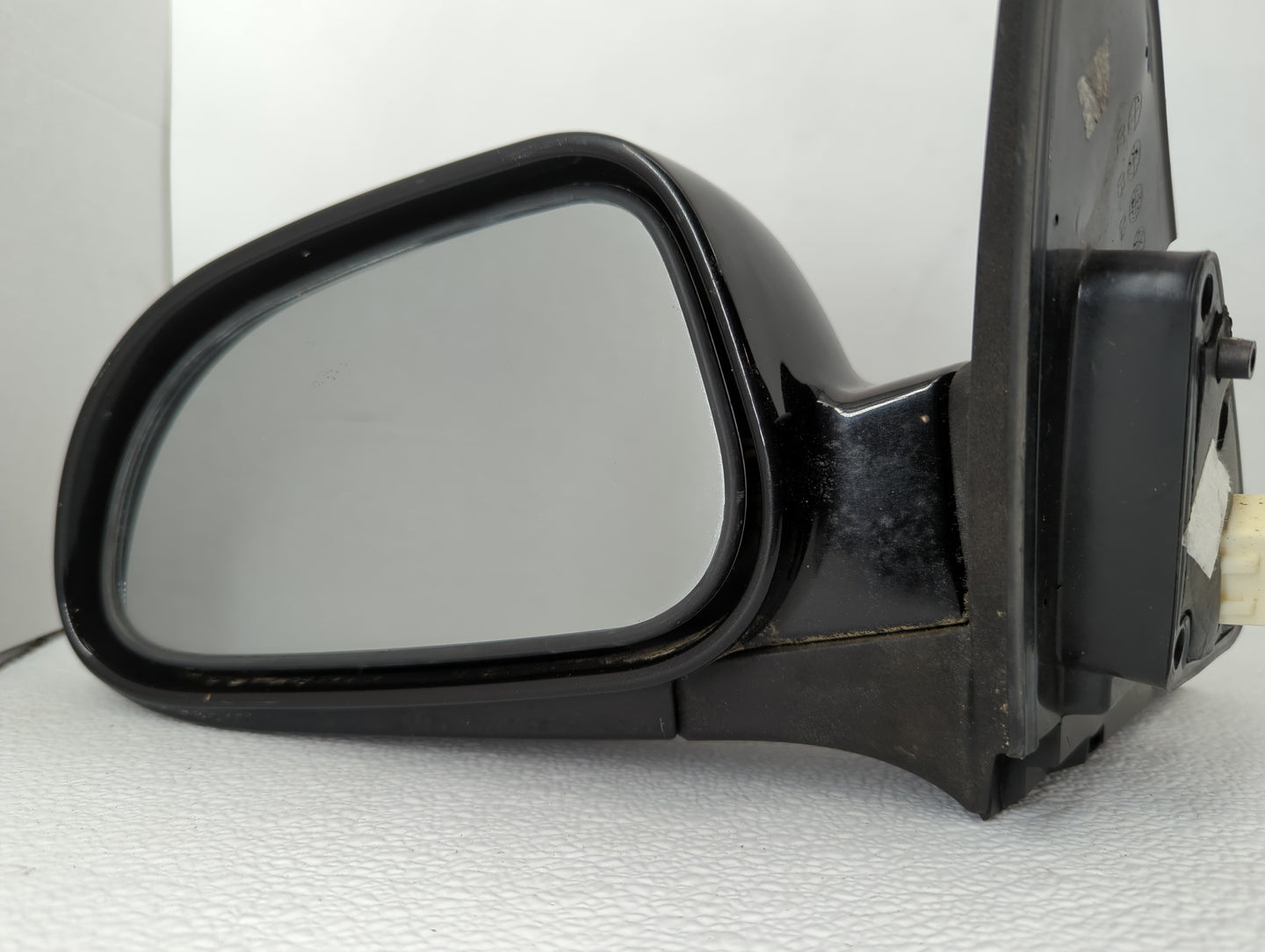 2005-2008 Suzuki Reno Driver Side View Mirror - Left Door Mirror OEM Used - Oemusedautoparts1.com