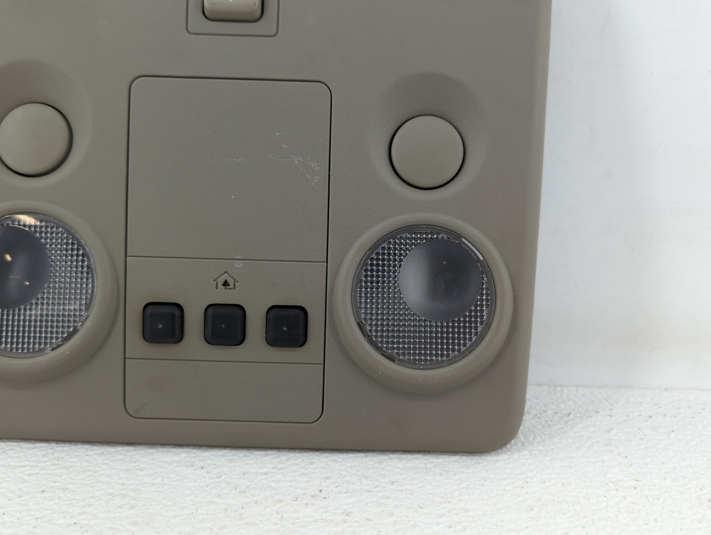 2006 Suzuki Vitara Overhead Roof Console Interior Dome Light Grey - Oemusedautoparts1.com