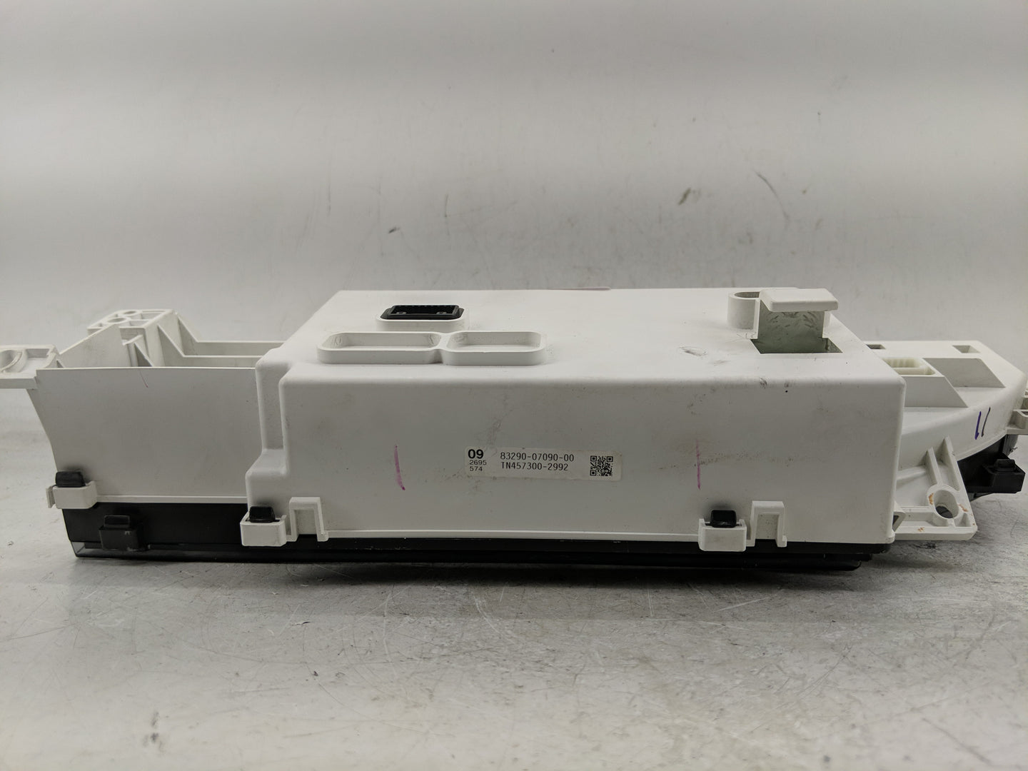 2006 Toyota Avalon Instrument Cluster Speedometer Gauges P/N:TN457300-2992 83290-07090-00 Fits OEM Used Auto Parts - Oemused