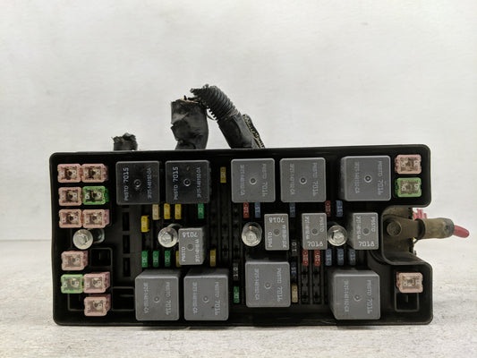2005-2010 Toyota Avalon Fusebox Fuse Box Panel Relay Module P/N:8272007060 Fits Fits 2005 2006 2007 2008 2009 2010 OEM Used Auto Parts