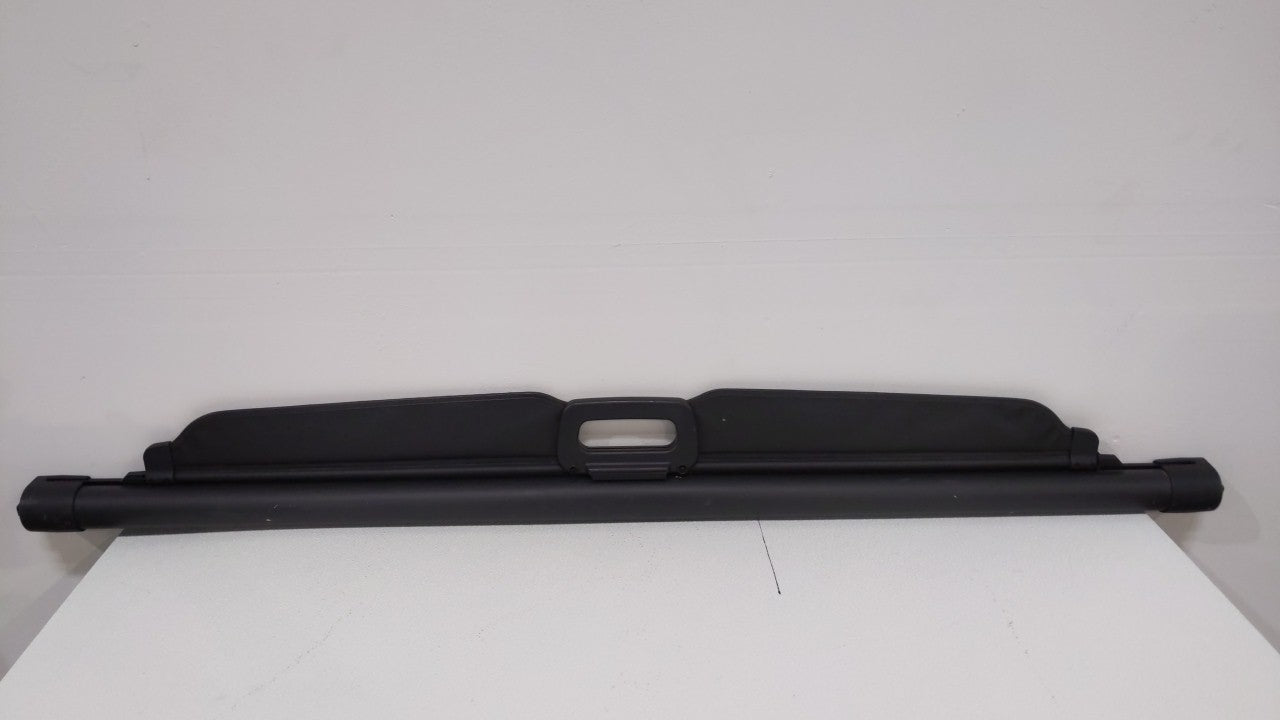 2006 Toyota Avalon Rear Cargo Cover Storage Retractable Shade Black - Oemusedautoparts1.com