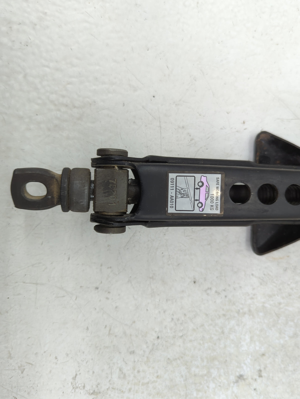 2006 Toyota Avalon Spare Scissor Car Jack - Oemusedautoparts1.com