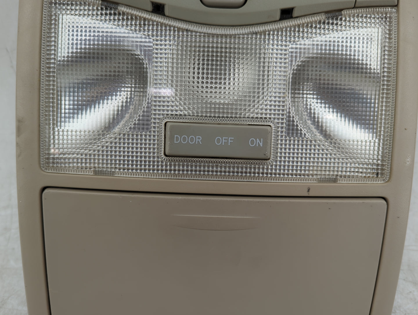 2006 Toyota Avalon Overhead Roof Console - Oemusedautoparts1.com