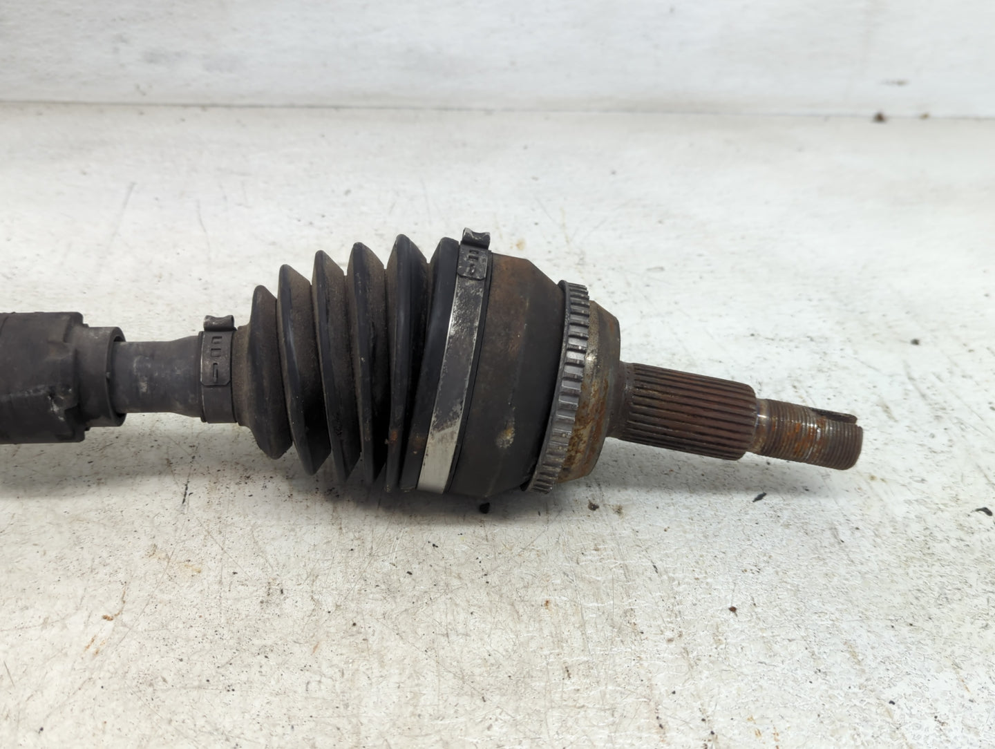 2005-2007 Toyota Avalon Axle Shaft Front Driver Cv C/v - Oemusedautoparts1.com