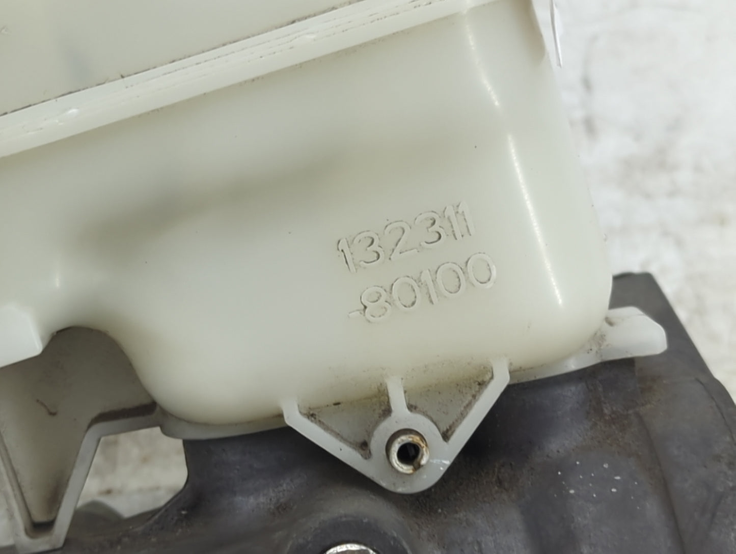 2005-2007 Toyota Avalon Brake Master Cylinder - Oemusedautoparts1.com
