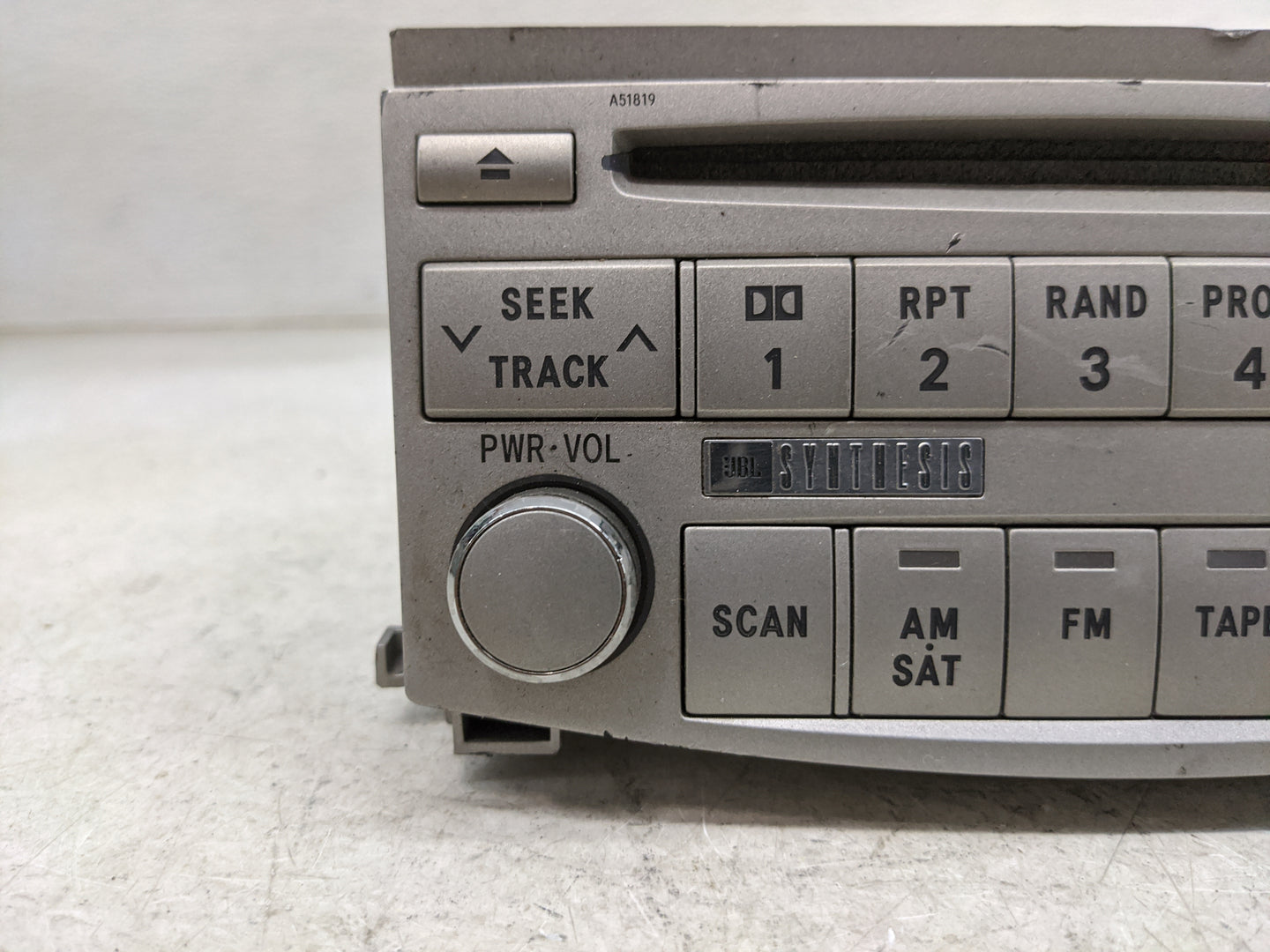 2005-2007 Toyota Avalon Radio AM FM Cd Player Receiver Replacement P/N:A51819 Fits Fits 2005 2006 2007 OEM Used Auto Parts -