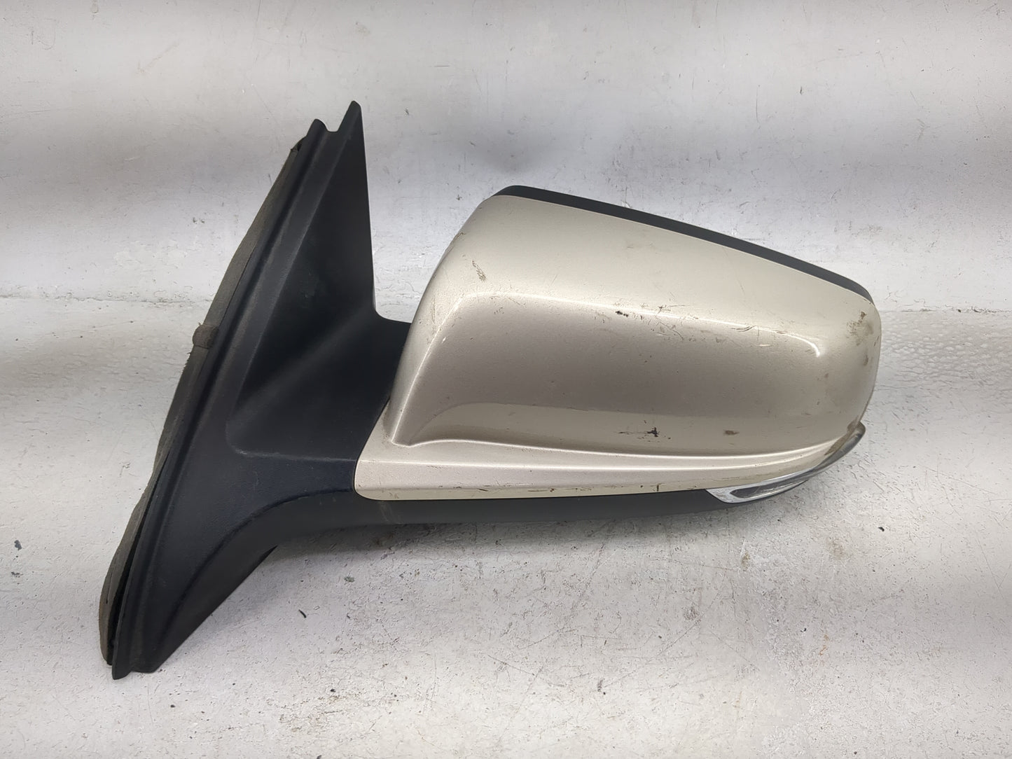 2005-2010 Toyota Avalon Driver Side View Mirror - Left Door Mirror OEM Used - Oemusedautoparts1.com