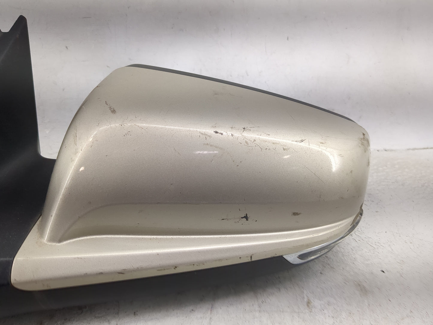 2005-2010 Toyota Avalon Driver Side View Mirror - Left Door Mirror OEM Used - Oemusedautoparts1.com