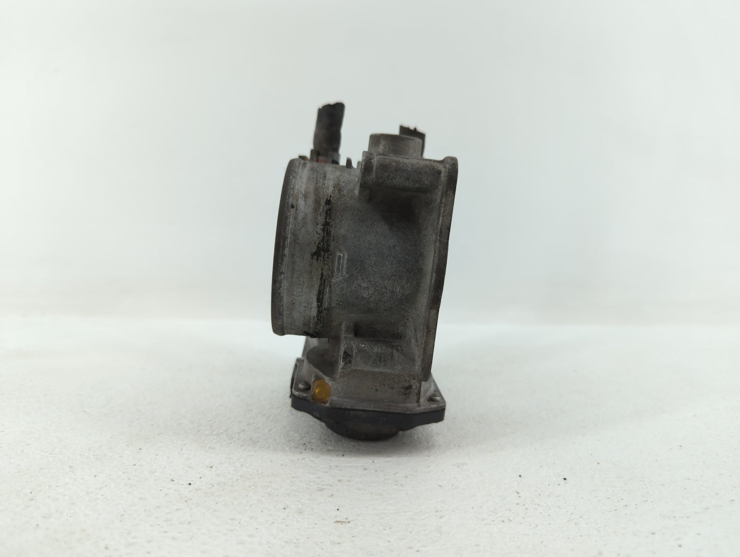 2005-2018 Toyota Avalon Throttle Body P/N:22030-0P050 22030-31030 Fits OEM Used Auto Parts - Oemusedautoparts1.com