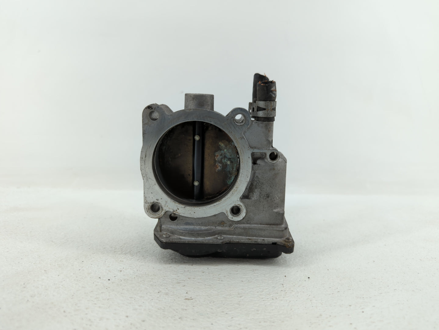 2005-2018 Toyota Avalon Throttle Body P/N:22030-0P050 22030-31030 Fits OEM Used Auto Parts - Oemusedautoparts1.com