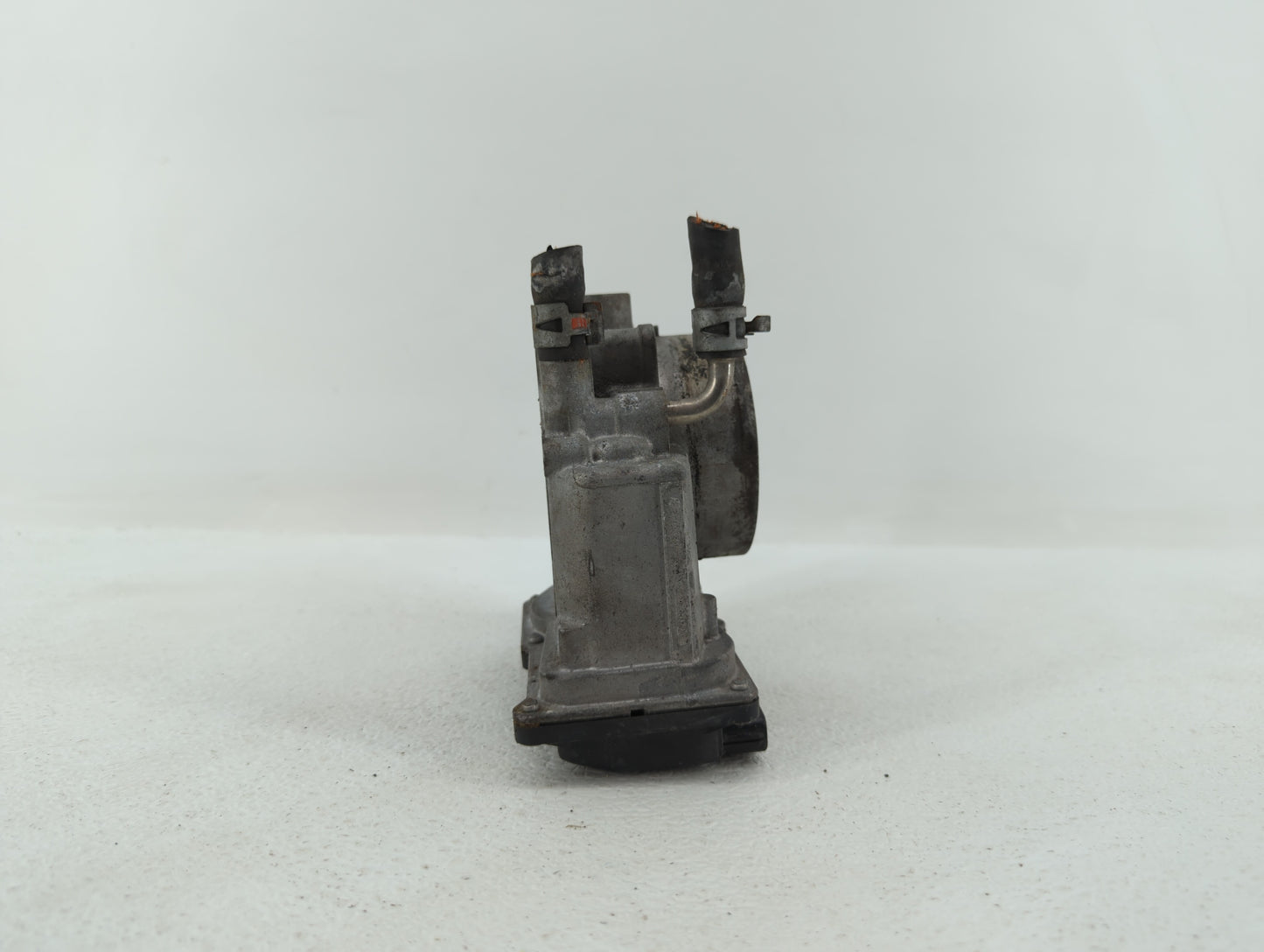 2005-2018 Toyota Avalon Throttle Body P/N:22030-0P050 22030-31030 Fits OEM Used Auto Parts - Oemusedautoparts1.com
