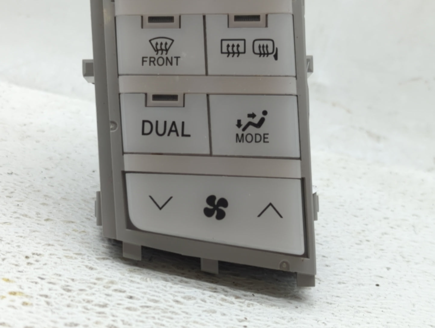 2005-2010 Toyota Avalon Climate Control Module Temperature AC/Heater Replacement P/N:55900-07170 55900-07160 Fits OEM Used A