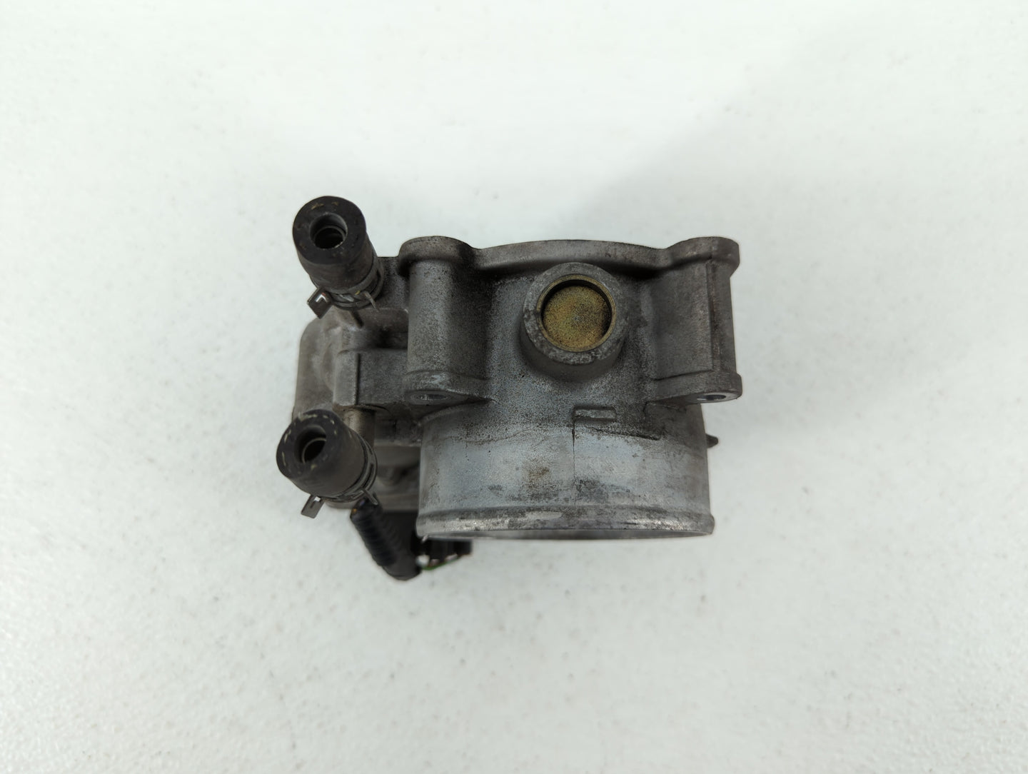 2005-2018 Toyota Avalon Throttle Body P/N:22030-0P050 22030-31030 Fits OEM Used Auto Parts - Oemusedautoparts1.com