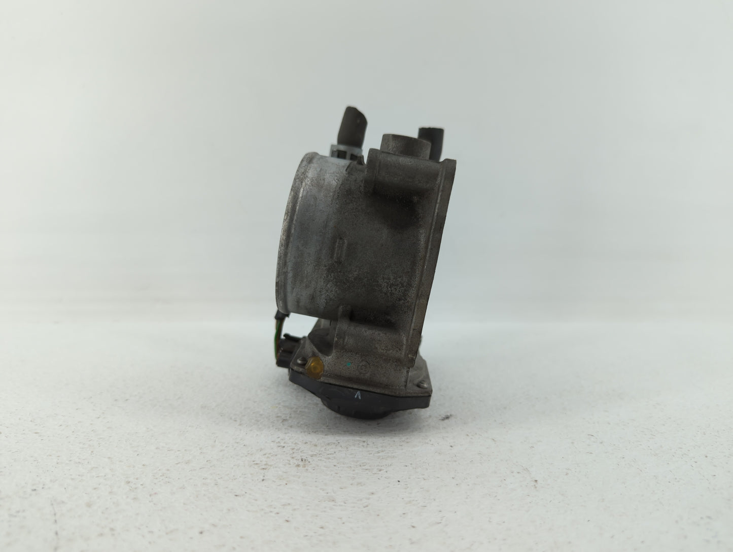 2005-2018 Toyota Avalon Throttle Body P/N:22030-0P050 22030-31030 Fits OEM Used Auto Parts - Oemusedautoparts1.com