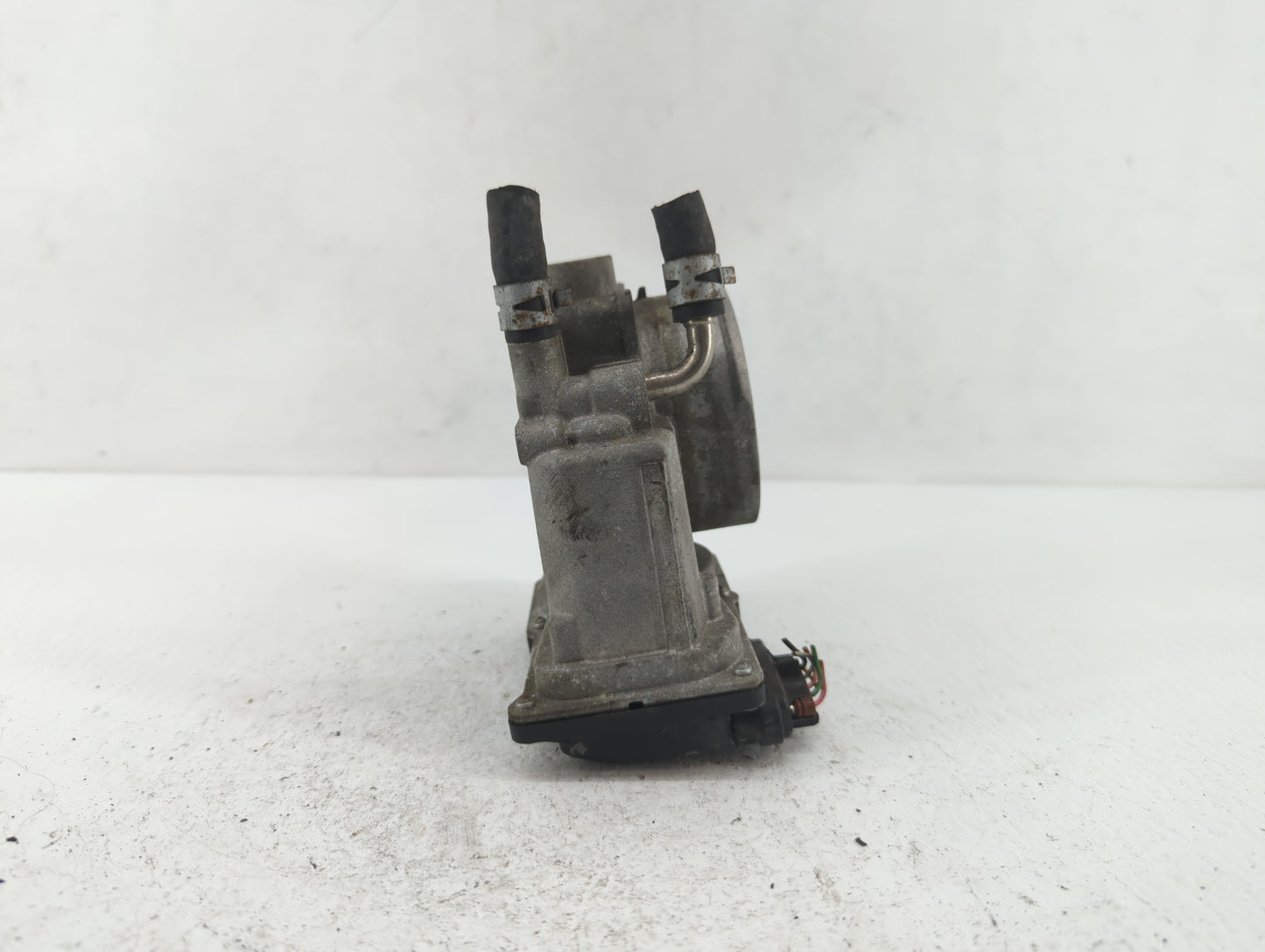 2005-2018 Toyota Avalon Throttle Body P/N:22030-0P050 22030-31030 Fits OEM Used Auto Parts - Oemusedautoparts1.com