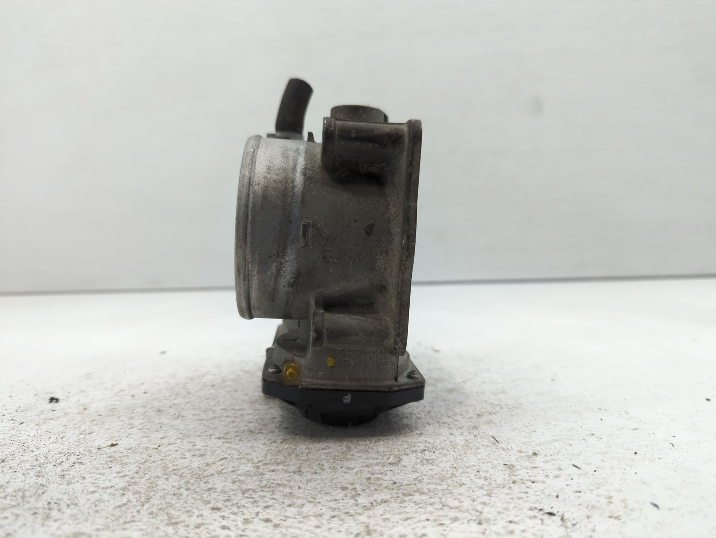 2005-2018 Toyota Avalon Throttle Body P/N:22030-0P050 Fits OEM Used Auto Parts - Oemusedautoparts1.com