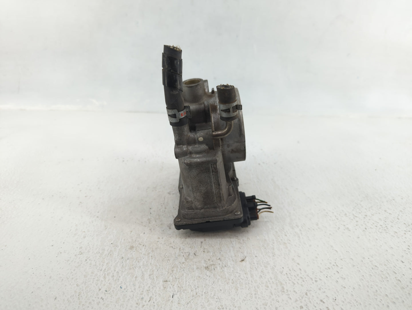 2005-2018 Toyota Avalon Throttle Body P/N:22030-0P050 Fits OEM Used Auto Parts - Oemusedautoparts1.com