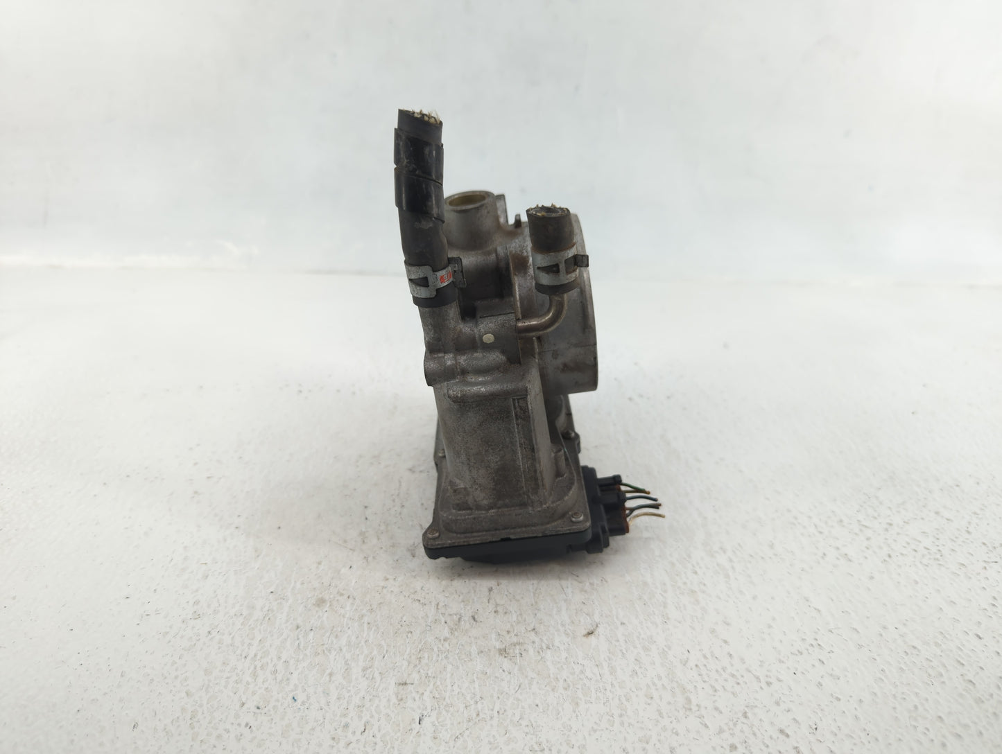 2005-2018 Toyota Avalon Throttle Body P/N:22030-0P050 Fits OEM Used Auto Parts - Oemusedautoparts1.com
