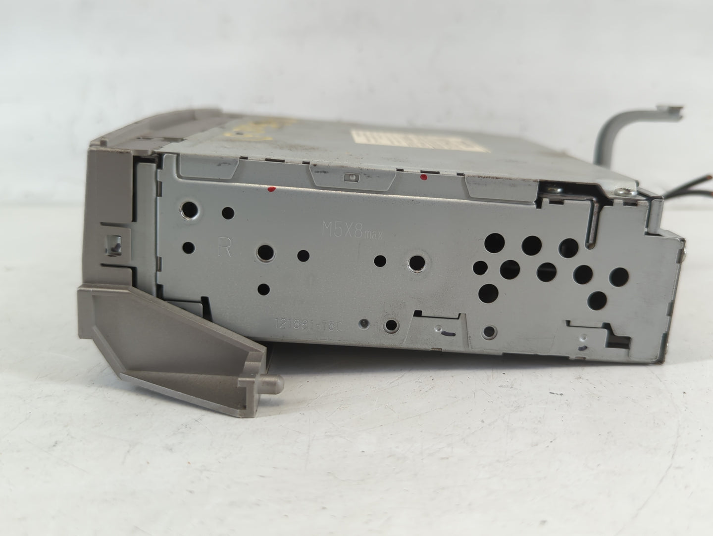 2005-2007 Toyota Avalon Am Fm Cd Player Radio Receiver - Oemusedautoparts1.com