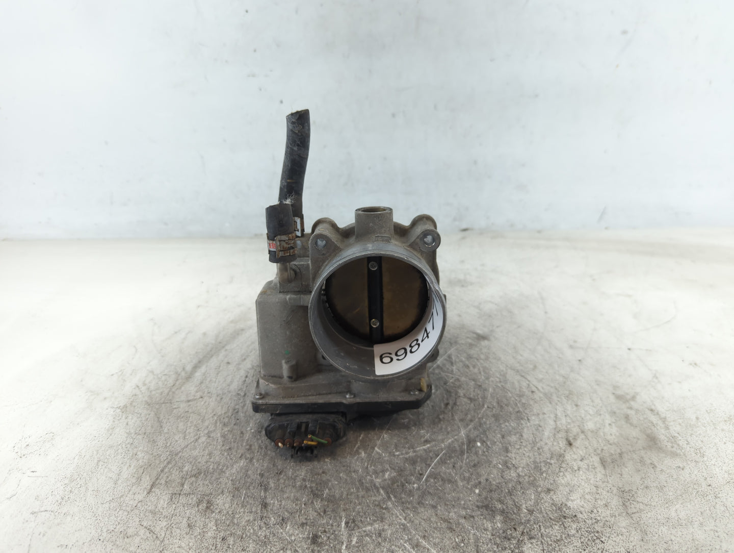 2005-2018 Toyota Avalon Throttle Body P/N:22030-0P050 Fits OEM Used Auto Parts - Oemusedautoparts1.com