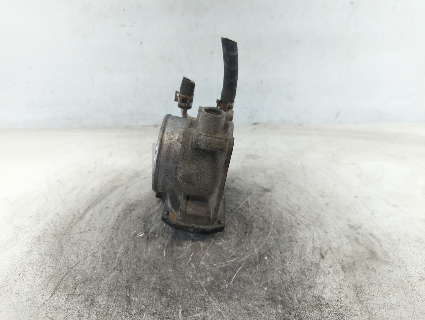 2005-2018 Toyota Avalon Throttle Body P/N:22030-0P050 Fits OEM Used Auto Parts - Oemusedautoparts1.com