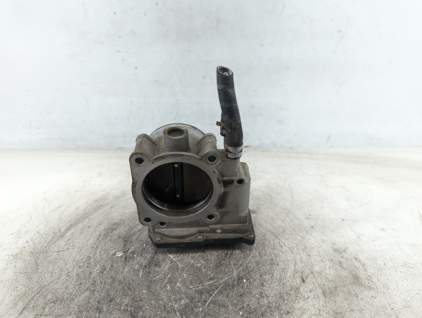 2005-2018 Toyota Avalon Throttle Body P/N:22030-0P050 Fits OEM Used Auto Parts - Oemusedautoparts1.com
